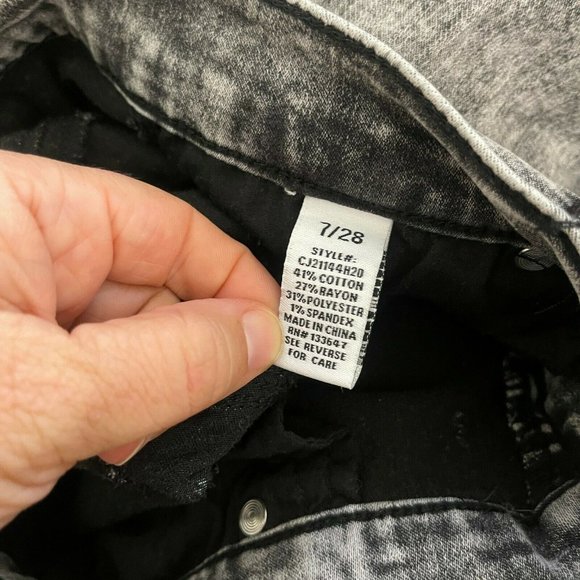 Celebrity Pink Acid Wash Skinny Jeans Black Gray Size 28 - Picture 6 of 6